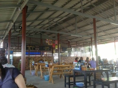 เตี๋ยวเรือเส้นจันท์ -