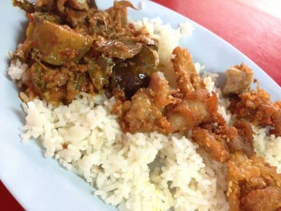 ข้าวแกงลุงไทย หน้ากองบิน 41