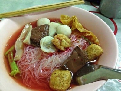 ก๋วยเตี๋ยวลูกชิ้นปลา (เกาเหลาเลือดหมูอุรุพงศ์) ก๋วยเตี๋ยวลูกชิ้นปลา (เกาเหลาเลือดหมูอุรุพงศ์)