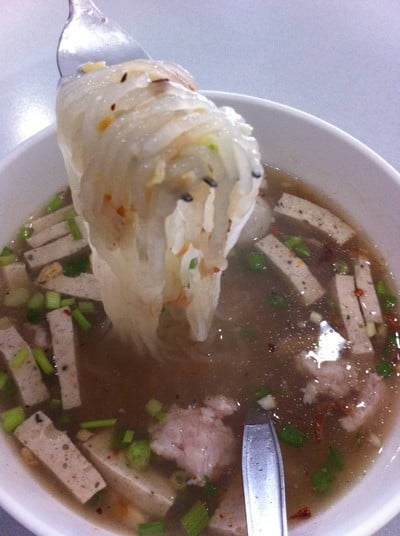 ก๋วยจั๊บญวนหมวดวุฒิ