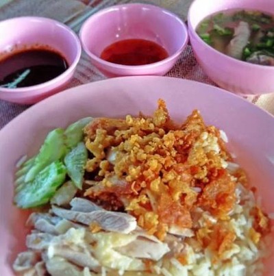 ข้าวมันไก่เจ๊หงษ์ (Jae Honk Chicken Rice) พุทธมณฑล สาย2 ข้าวมันไก่เจ๊หงษ์ (Jae Honk Chicken Rice) พุทธมณฑล สาย2