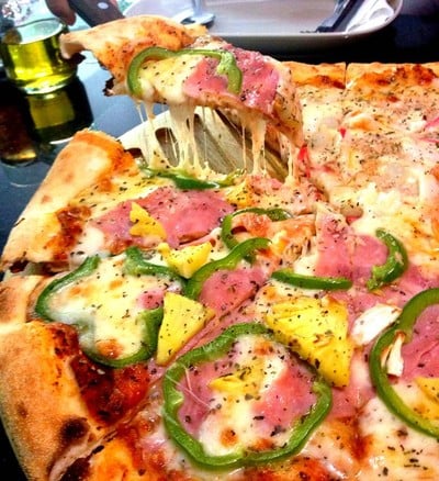 Rose's RoadHouse & New york style pizza in Chiang Mai