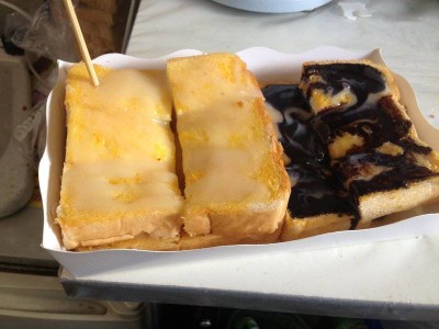 ขนมปังปิ้งร้านนมฟูปังหยา น่าทานมว้าก ตลาดรวมทรัพย์