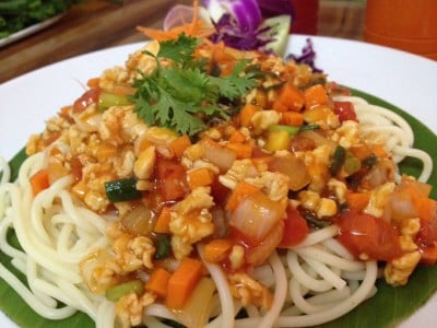 ที่นี่...แม่สอด (Teenee...maesot) ที่นี่...แม่สอด (Teenee...maesot)