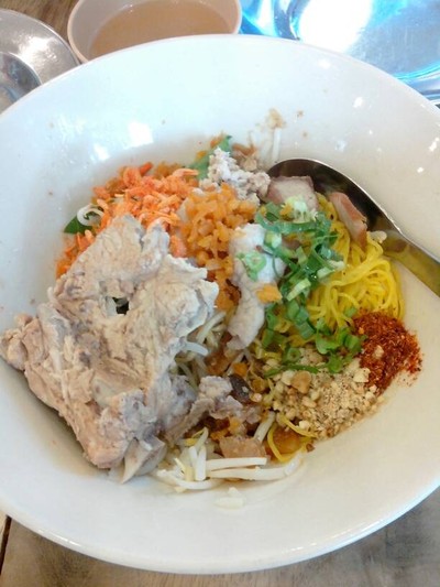 ก๋วยเตี๋ยวต้มยำหมูชากังราว