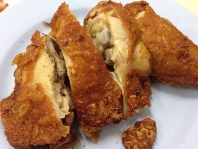 ส้มตำเจ๊แดงสามย่าน ต้นตำหรับ