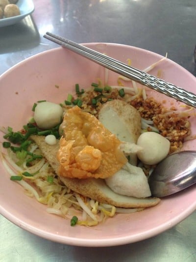 เล่าซา (คลองเตย) ก๋วยเตี๋ยวลูกชิ้นปลา คลองเตย