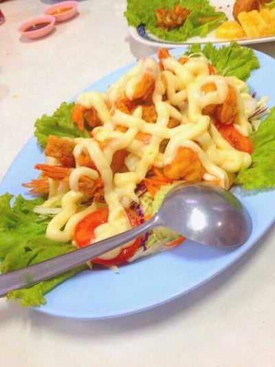 กุ้งทอดครีมสลัด