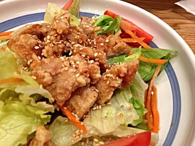 สลักไก่ทอดมากินเล่นก่อน