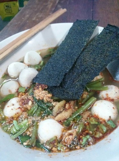 วุ้นเส้นต้มยำ+สาหร่ายทอดกรอบ^^