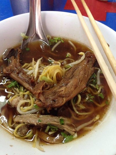 ก๋วยเตี๋ยวเป็ดธงชัยโภชนา