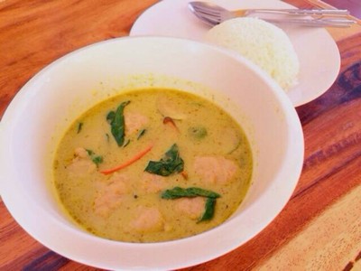 เมนูพิเศษแกงเขียวหวานหมูเด้ง