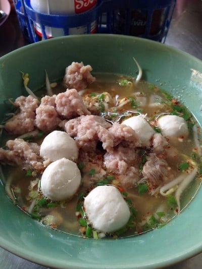 ก๋วยเตี๋ยวต้มยำ (ก๋วยเตี๋ยวลูกชิ้นหมู เฮง1)
