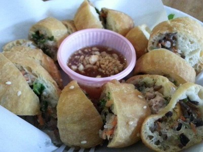 ปาท่องโก๋ยัดไส้หมูสับ