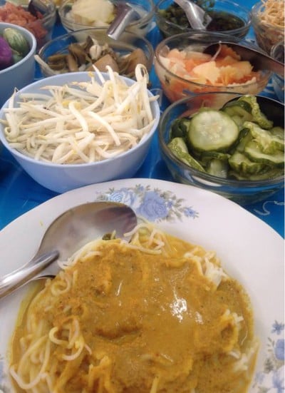 ขนมจีนสิบแกง