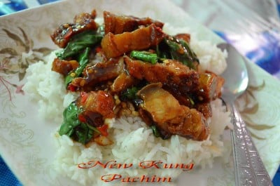 ครัวริมทาง (KHRUA RIM THANG RESTAURANT) ครัวริมทาง (KHRUA RIM THANG RESTAURANT)