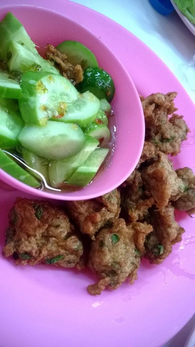 ทอดมัน ซอยละลายทรัพย์