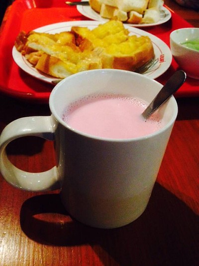 มนต์ นมสด เชียงใหม่