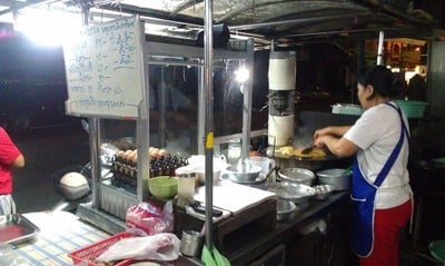 ผัดไทย หอยทอด สามกอง ภูเก็ต