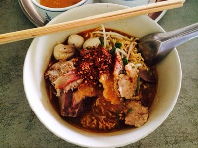ก๋วยเตี๋ยวหมูย่าง