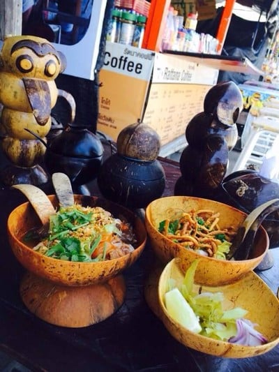 ข้าวซอยกะโหล้ง