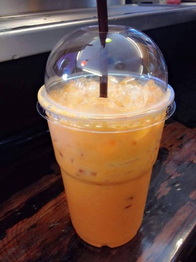 ชานมเย็น ร้าน Momozii