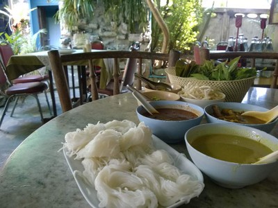ทานขนมจีนกับบรรยากาศสบายๆ 