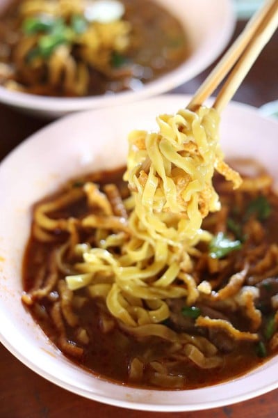 ข้าวซอยลุงปั๋น