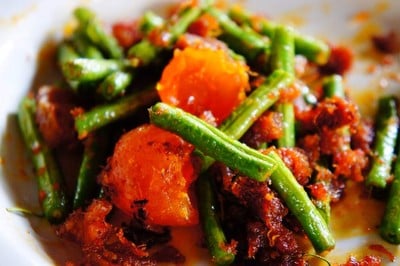 เนินขุมทองการ์เด้นท์