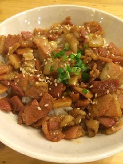 ข้าวหน้าเบคอน อร่อยมากกกกก