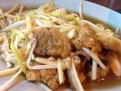 ข้าวต้มโต้รุ่งหนวดเจ้าเก่า
