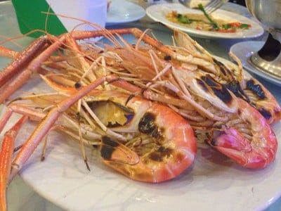 ตลาดสดทะเลทอง