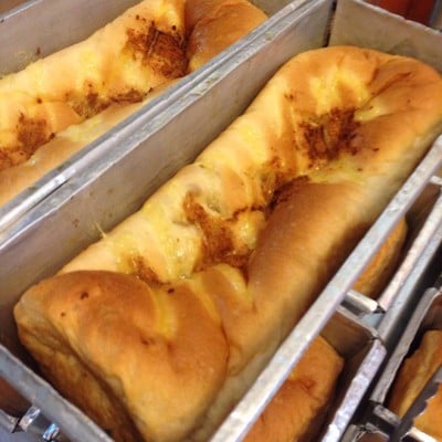 HomeBread ขนมปังเจ้าอร่อยสีลม