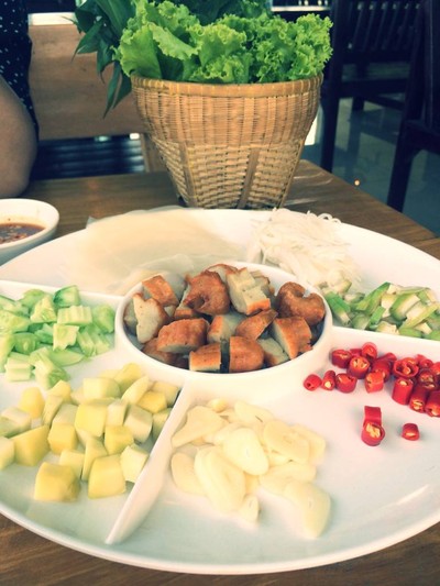 ตำญวน (tum yuan) ตำญวน (tum yuan)