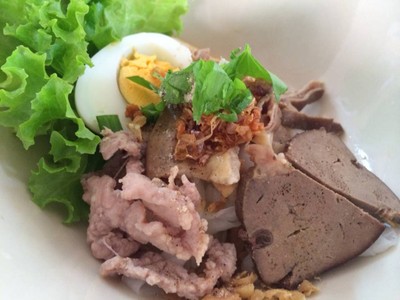 ข้าวซอยบ้านยอง (KHAOSOI BAN YONG) ข้าวซอยบ้านยอง (KHAOSOI BAN YONG)