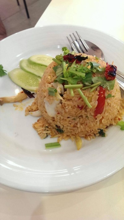 ข้าวผัดต้มยำทะเล