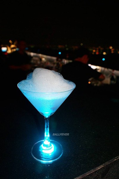 ZOOM Sky Bar & Restaurant โรงแรม เจซี เควิน สาทร กรุงเทพฯ