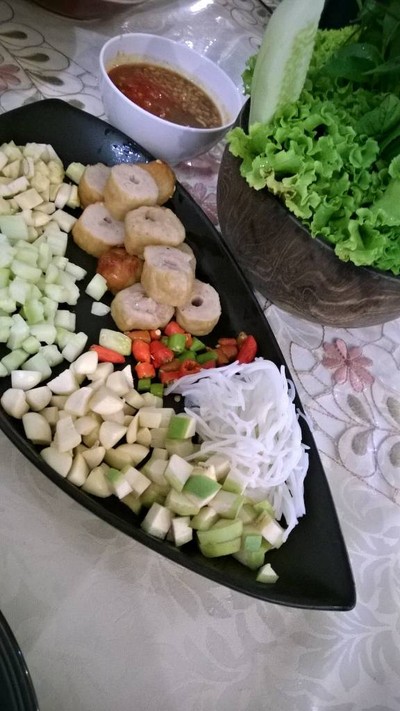 แหนมเนือง