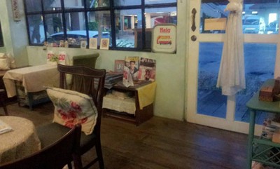 บรรยากาศสบายๆภายในร้านครับ