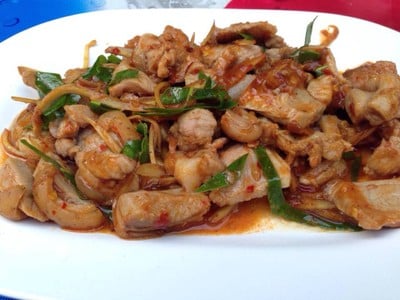 ครัวทองใหม่ (KHRUA THONG MAI RESTAURANT) ครัวทองใหม่ (KHRUA THONG MAI RESTAURANT)