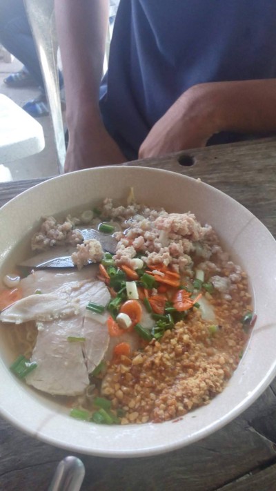 ใหญ่ต้มยำ 35฿