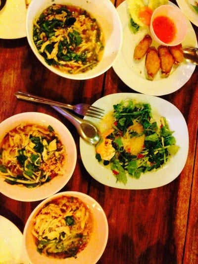 ก๋วยเตี๋ยวผักหวานอยุธยา