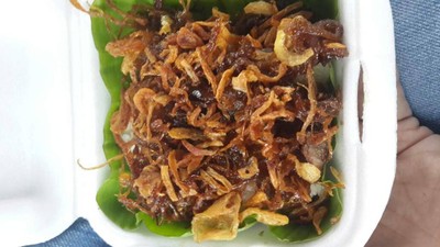 ไม่รู้ว่ายังไม่เคยมีใครรีวิวครับ เลยไม่ได้ถ่ายรูปอาหารในร้านไว้ ส่วนรูปนี้คือส่ว