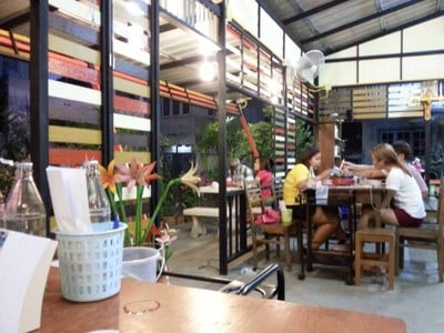บรรยากาศน่ารักๆของร้านค่ะ