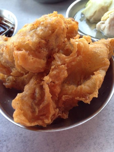 บุญรัตน์ติ่มซำ ดิลกอุทิศ