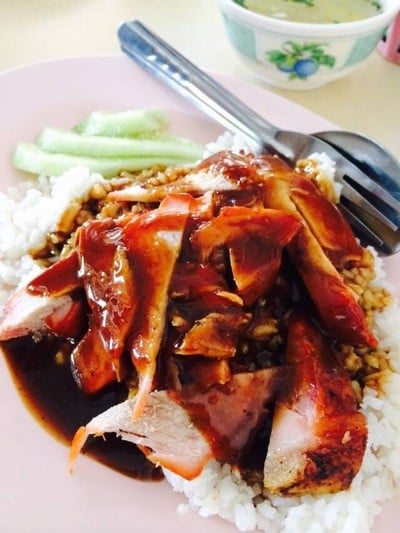 ข้าวหมูกรอบ+หมูแดง
