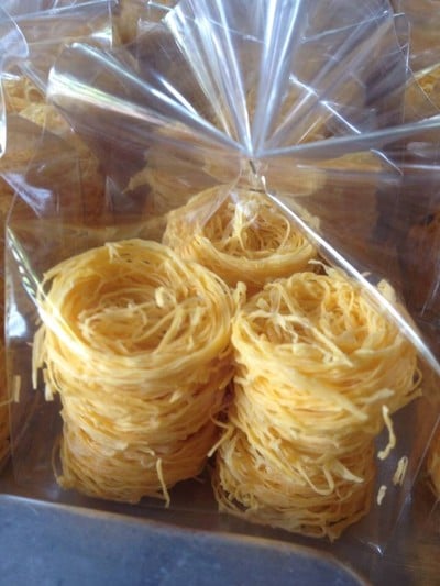 ฝอยทองป้าแดง