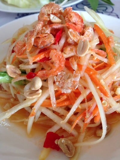 คุณตุ๊ก (เจ้าเก่า)  อีสานคลาสสิค เมืองชลบุรี