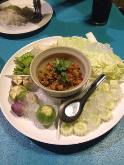 เรือริมธาร