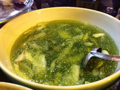 นุช ขนมหวาน